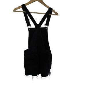 Refuge size 4 black short short overalls distressed